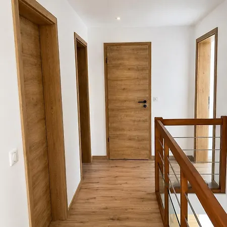 Semesterbostad Maison Contemporaine Standing - 4 Chambres, Terrasse, & Espace *