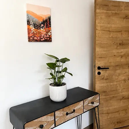Maison Contemporaine Standing - 4 Chambres, Terrasse, & Espace Semesterbostad *