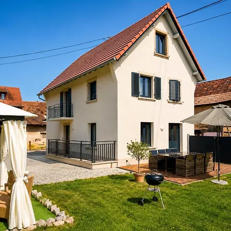 Semesterbostad Maison Contemporaine Standing - 4 Chambres, Terrasse, & Espace *