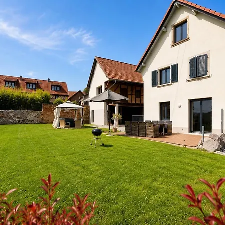 Semesterbostad Maison Contemporaine Standing - 4 Chambres, Terrasse, & Espace *